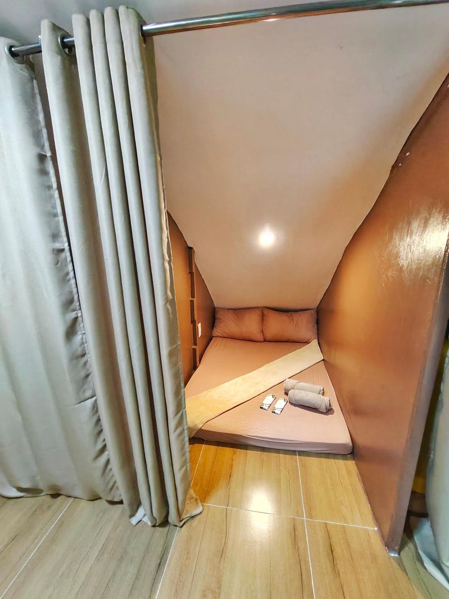 Mactan Airport Hostel At Aashvi Cozy Cabin Đảo Mactan Ngoại thất bức ảnh
